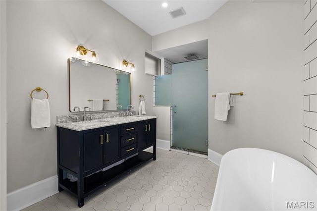 4716 Olive Street, St Louis, MO 63108