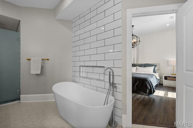 4716 Olive Street, St Louis, MO 63108