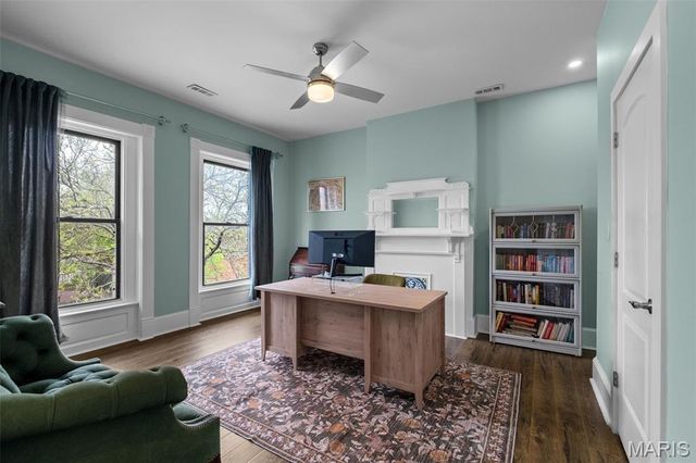 4716 Olive Street, St Louis, MO 63108