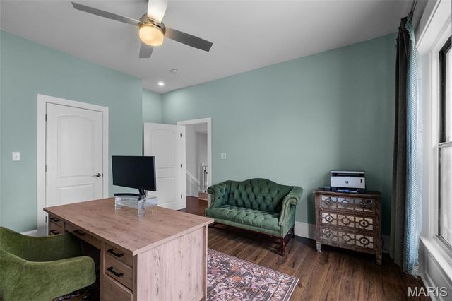 4716 Olive Street, St Louis, MO 63108