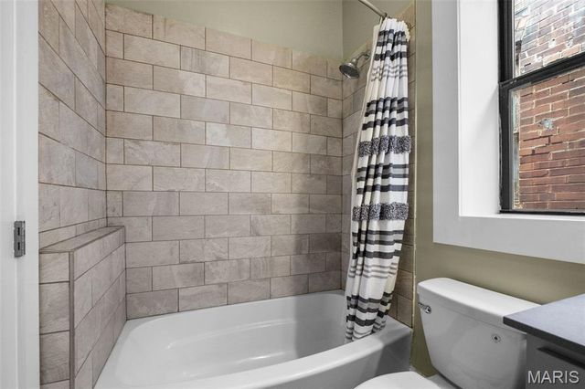 4716 Olive Street, St Louis, MO 63108