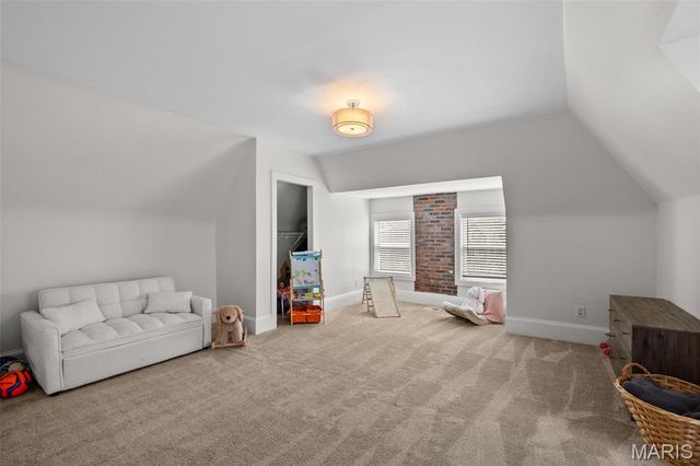 4716 Olive Street, St Louis, MO 63108