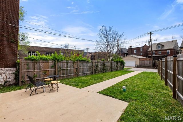 4716 Olive Street, St Louis, MO 63108