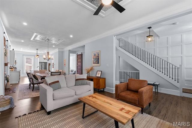 4716 Olive Street, St Louis, MO 63108