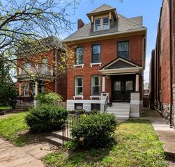 4716 Olive Street, St Louis, MO 63108