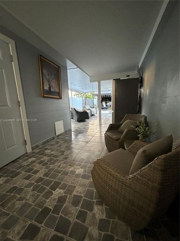 367 W 33rd St, Hialeah, FL 33012