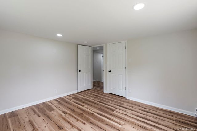 905 N Quaker Lane, Staatsburg, NY 12580