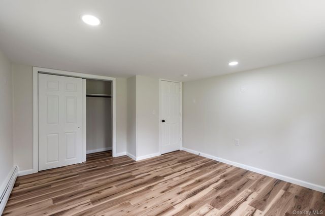 905 N Quaker Lane, Staatsburg, NY 12580