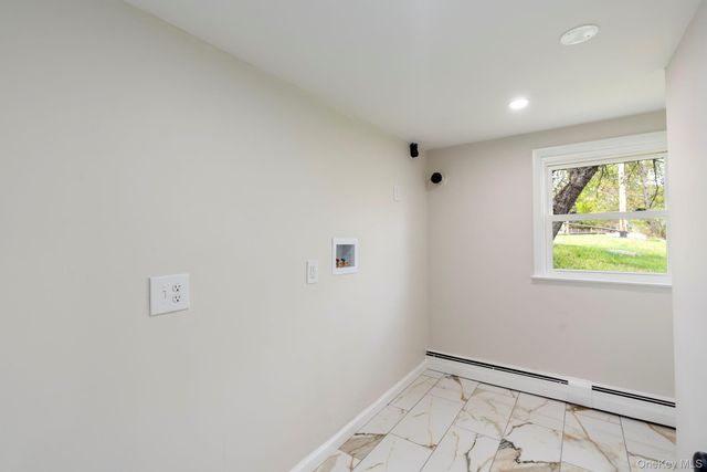 905 N Quaker Lane, Staatsburg, NY 12580