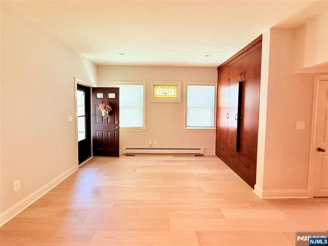 28 Seifert Street, Garfield, NJ 07026