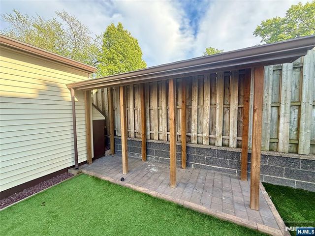 28 Seifert Street, Garfield, NJ 07026