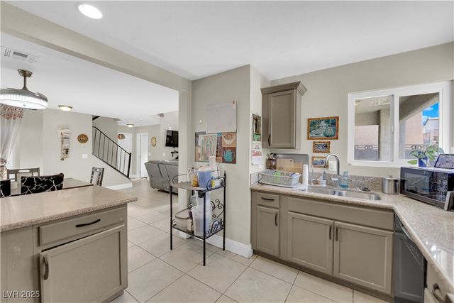 3993 Gulliver Street, Las Vegas, NV 89115