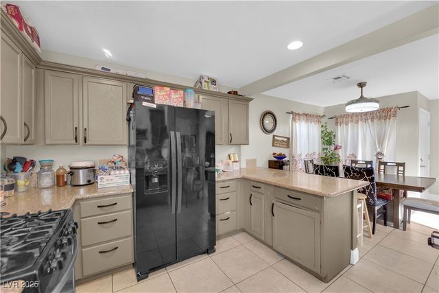 3993 Gulliver Street, Las Vegas, NV 89115