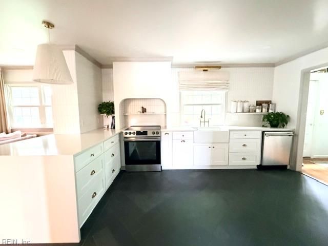 600 Hudgins CT, Virginia Beach, VA 23455