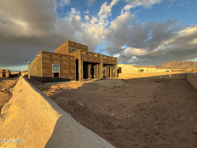 320 Rio del Rancho Court, El Paso, TX 79932