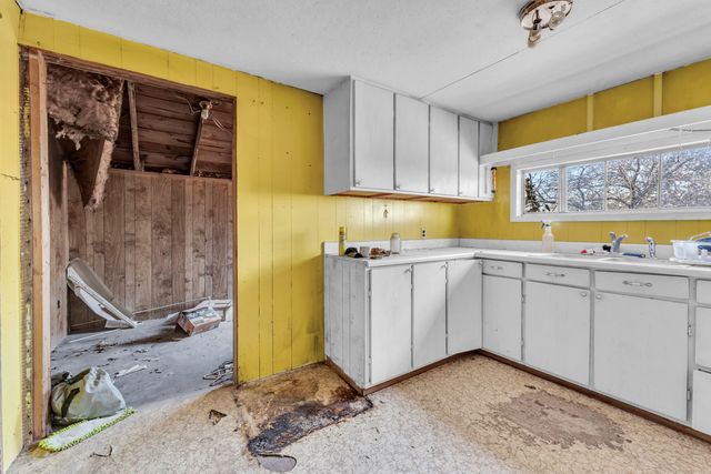 7800 St George Road, Hartville, MO 65667