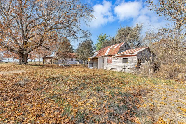 7800 St George Road, Hartville, MO 65667