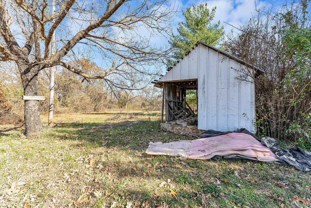 7800 St George Road, Hartville, MO 65667