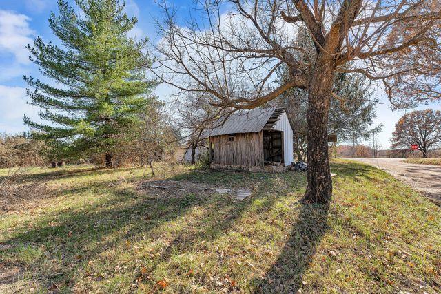 7800 St George Road, Hartville, MO 65667