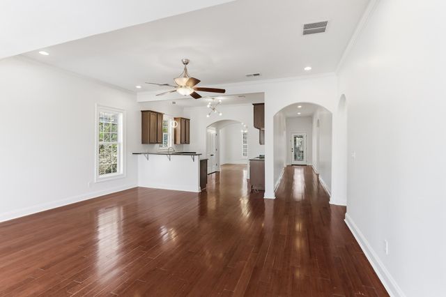 1998 VINTON AVE, Memphis, TN 38104