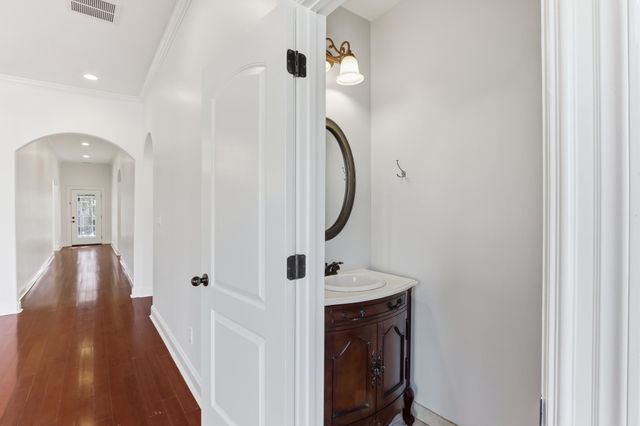 1998 VINTON AVE, Memphis, TN 38104