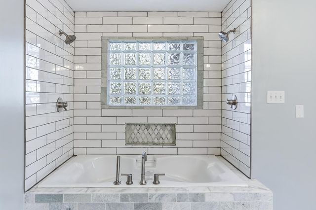 1998 VINTON AVE, Memphis, TN 38104