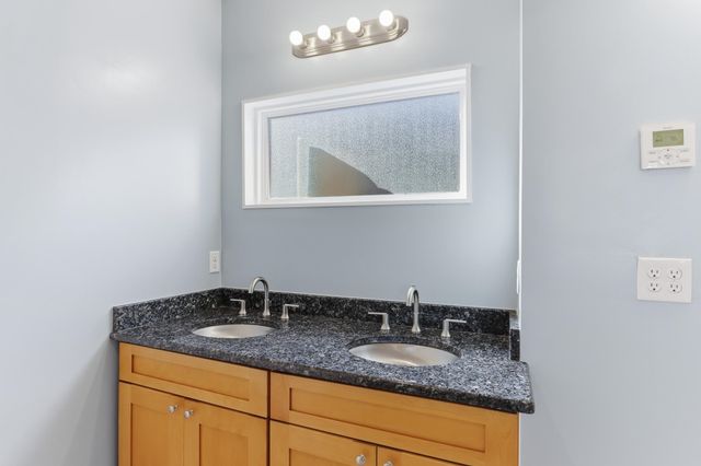 1998 VINTON AVE, Memphis, TN 38104