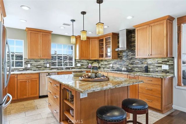 386 Los Altos Avenue, Long Beach, CA 90814