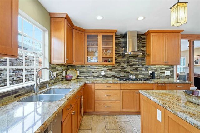 386 Los Altos Avenue, Long Beach, CA 90814