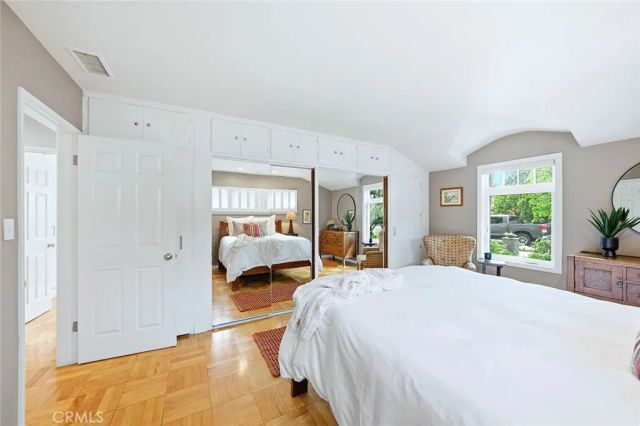 386 Los Altos Avenue, Long Beach, CA 90814