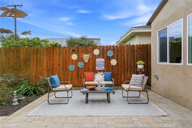 386 Los Altos Avenue, Long Beach, CA 90814