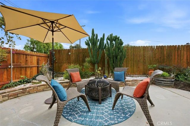 386 Los Altos Avenue, Long Beach, CA 90814