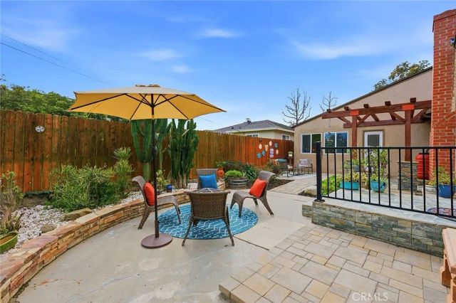 386 Los Altos Avenue, Long Beach, CA 90814