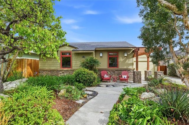 386 Los Altos Avenue, Long Beach, CA 90814