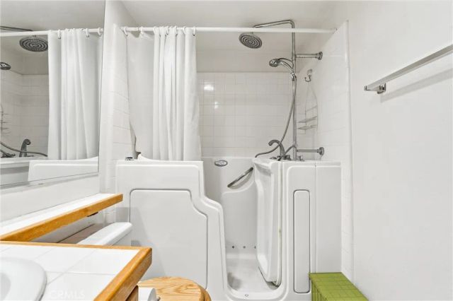 2201 W Toledo, La Habra, CA 90631