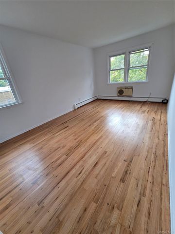 18-28 Bell Boulevard 1, Bayside, NY 11360