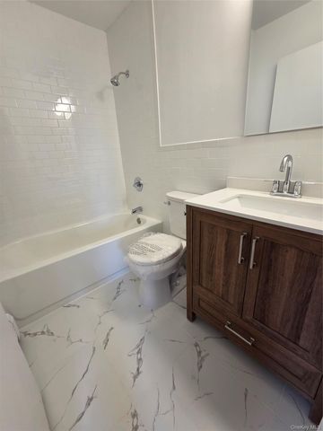 18-28 Bell Boulevard 1, Bayside, NY 11360
