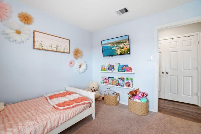 306 Pickwick Gardens Lane, Magnolia, TX 77354