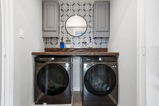 306 Pickwick Gardens Lane, Magnolia, TX 77354