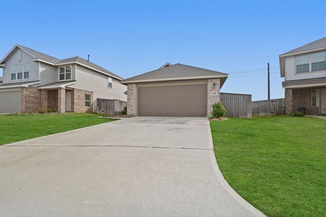 306 Pickwick Gardens Lane, Magnolia, TX 77354