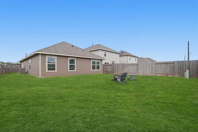 306 Pickwick Gardens Lane, Magnolia, TX 77354