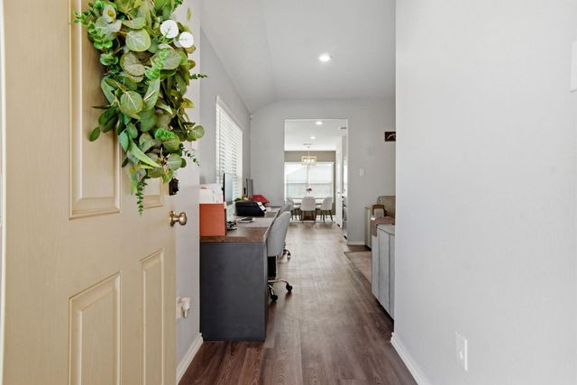 306 Pickwick Gardens Lane, Magnolia, TX 77354