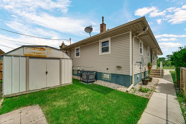 3810 S Grover Avenue, Hammond, IN 46327
