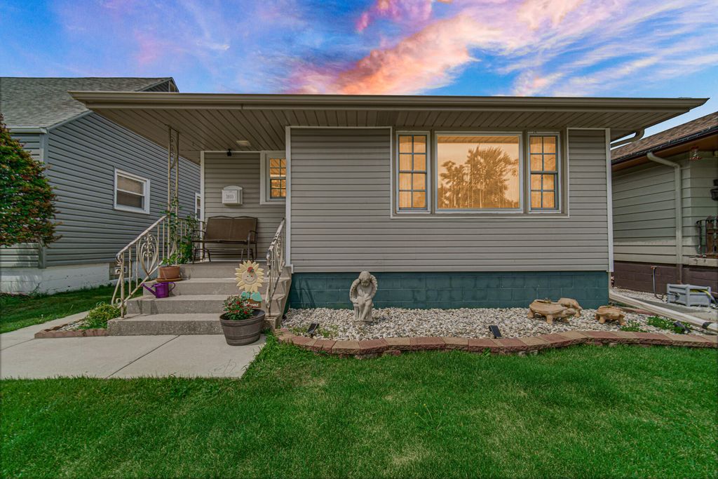 3810 S Grover Avenue, Hammond, IN 46327