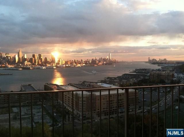 6040 Boulevard East 6F, West New York, NJ 07093