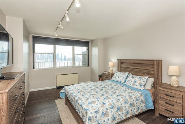 6040 Boulevard East 6F, West New York, NJ 07093