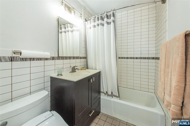 6040 Boulevard East 6F, West New York, NJ 07093