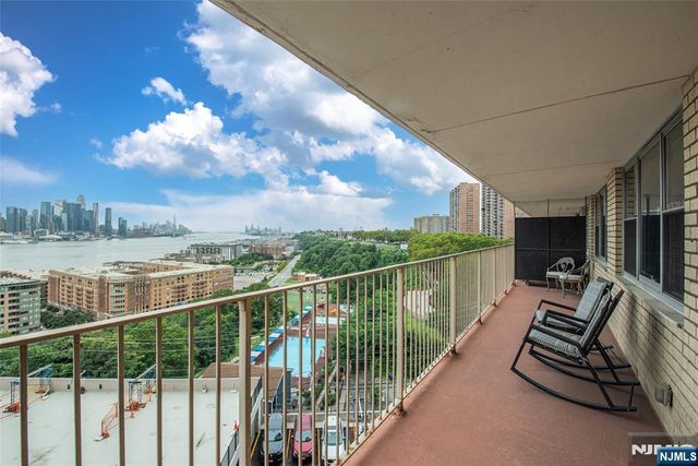 6040 Boulevard East 6F, West New York, NJ 07093