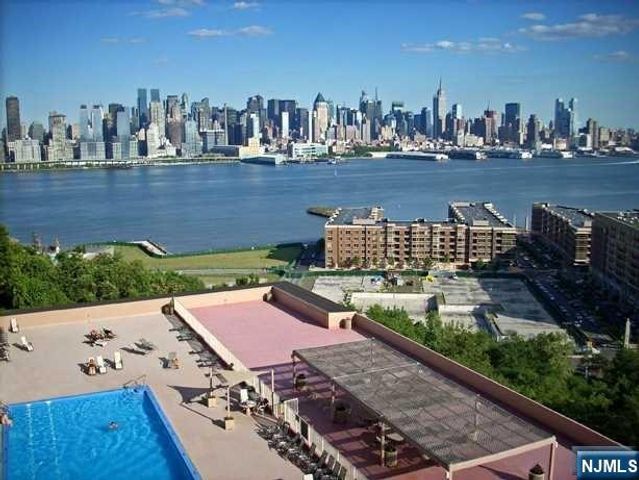 6040 Boulevard East 6F, West New York, NJ 07093
