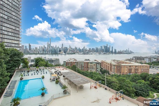 6040 Boulevard East 6F, West New York, NJ 07093